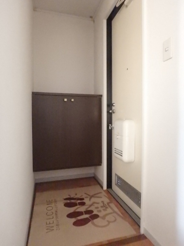 玄関　図面と現状に相違がある場合には現状を優先