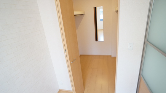 収納　ウオークインクローゼット