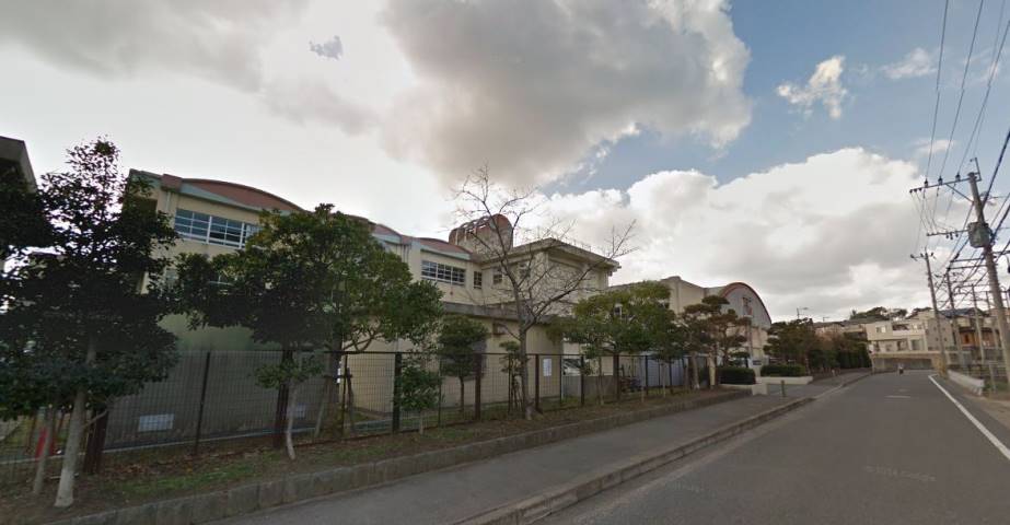 小学校　福岡市立小学校三苫小学校（小学校）まで346m