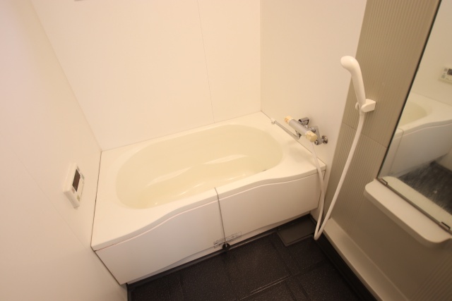 バス・シャワールーム　※別室の参考写真の為、現況優先です。