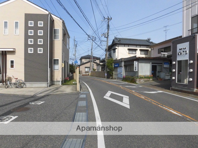 その他　前面道路（その他）まで0m