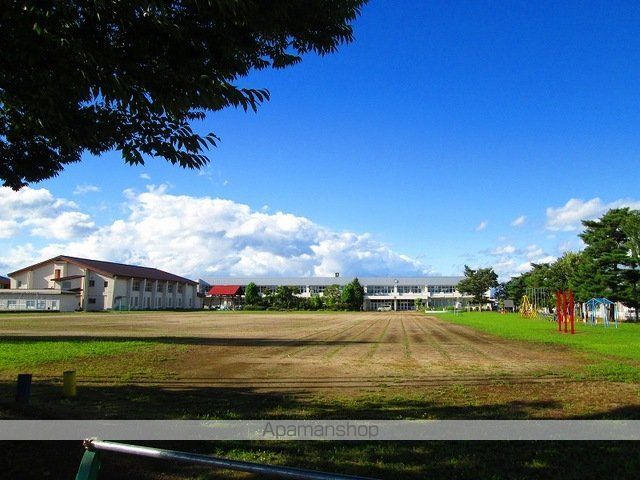 小学校　小田島小学校（小学校）まで1340m