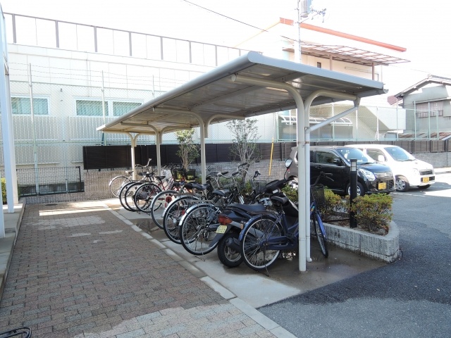 ＪＲ関西本線 久宝寺駅 徒歩17分 2階建 築23年の外観写真