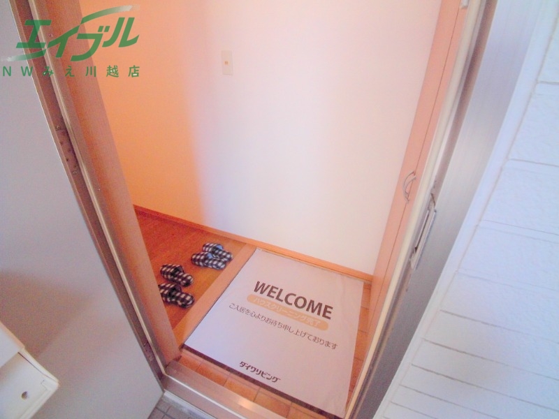 玄関　別部屋反転参考写真