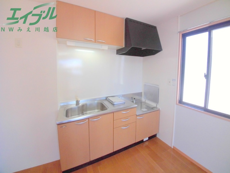 キッチン　別部屋反転参考写真