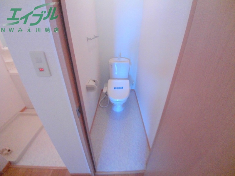 トイレ　別部屋反転参考写真