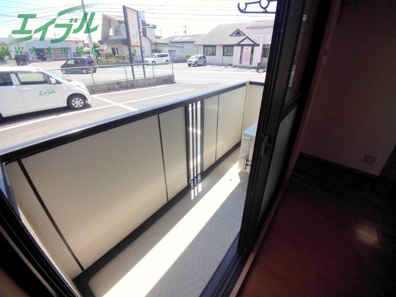 バルコニー　別部屋反転参考写真