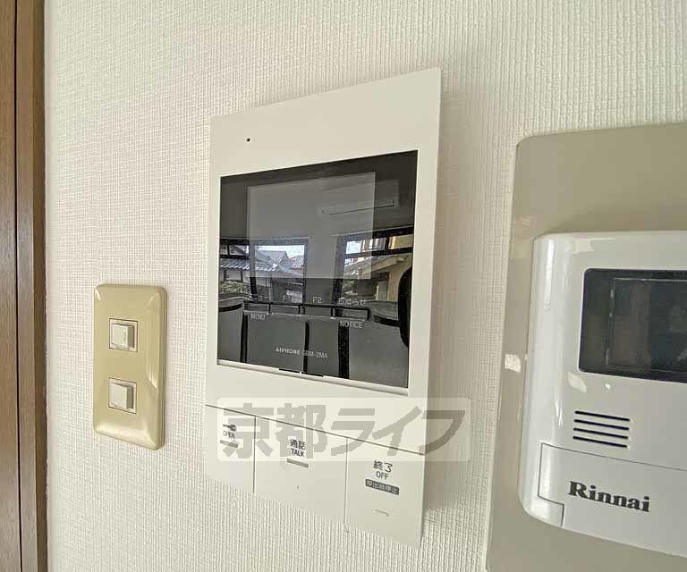 セキュリティ　モニターで来客確認できるので安心です。