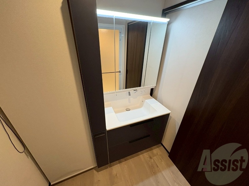 洗面設備　シャンプードレッサーで身支度もラクラクです！