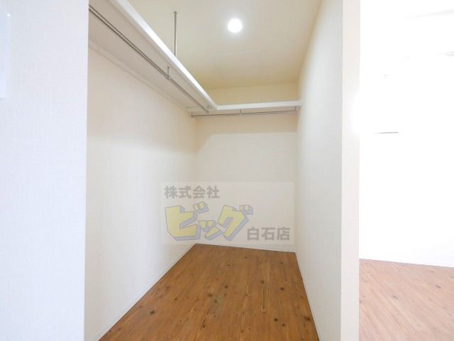 収納　広々ウォークインクローゼット完備しています♪