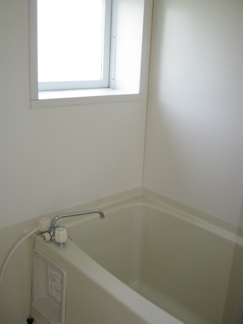 バス・シャワールーム　お風呂も広々