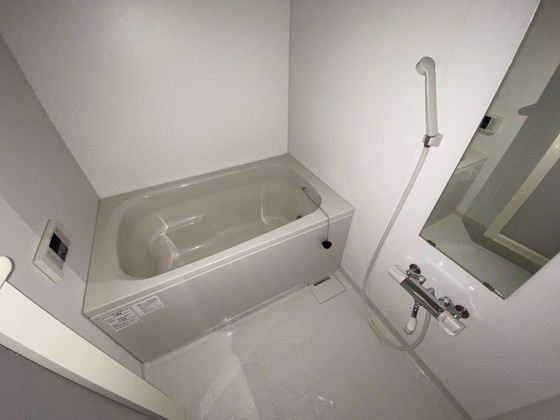 バス・シャワールーム　※別部屋の写真です