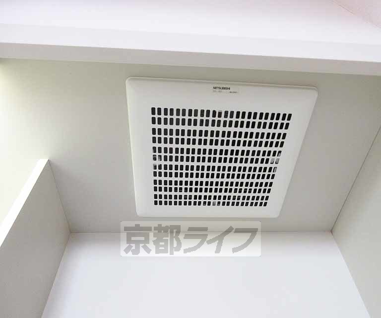 その他設備　キッチンの換気扇です