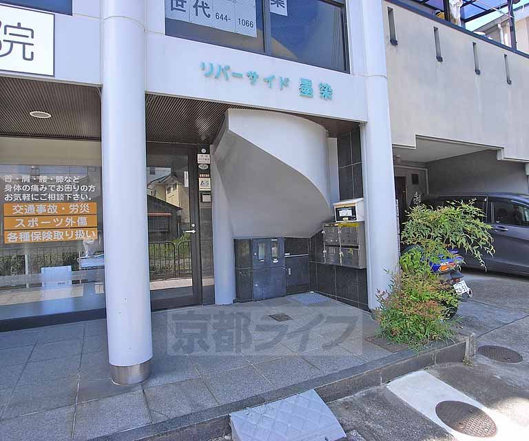 その他共有部分　建物入り口です。