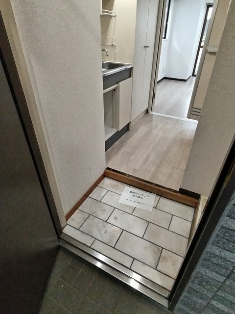 玄関　☆段差の小さい玄関です☆