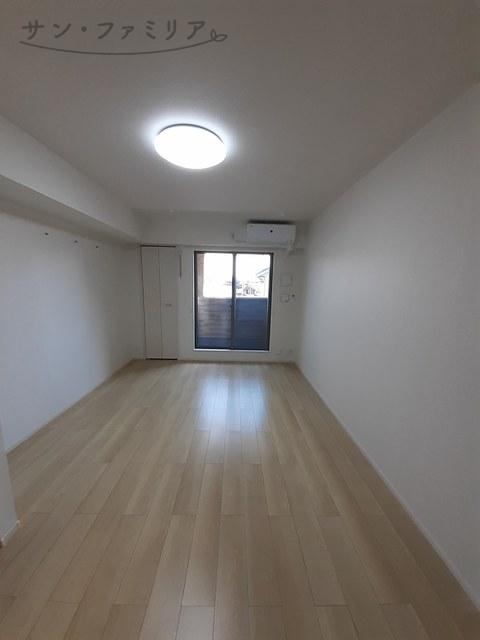 居室・リビング　別物件同一モデル写真