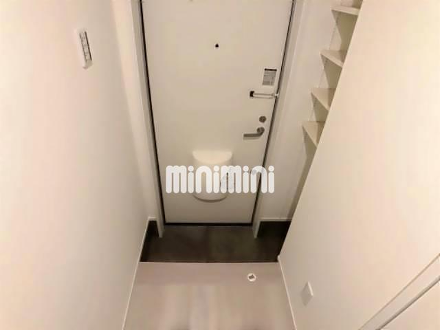 玄関　こちらが玄関です