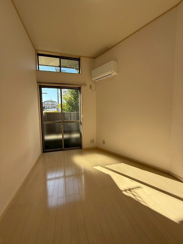 居室・リビング　他号室参照