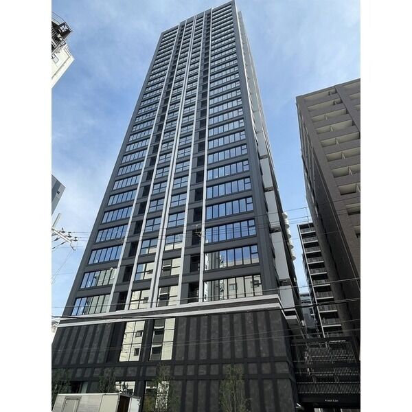 建物外観　ジオタワー堺筋本町　外観