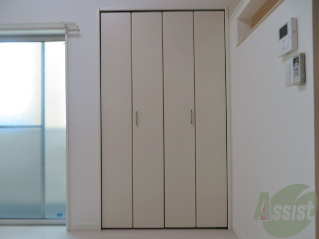 収納　クローゼットがありました。お洋服や荷物はここへ。