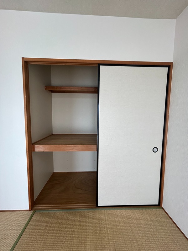 収納　※写真は303号室