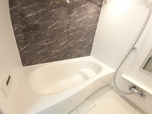 バス・シャワールーム　お風呂です
