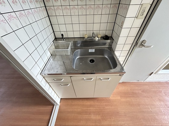 キッチン　※別部屋の写真です