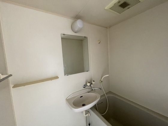 洗面設備　※別部屋の写真です