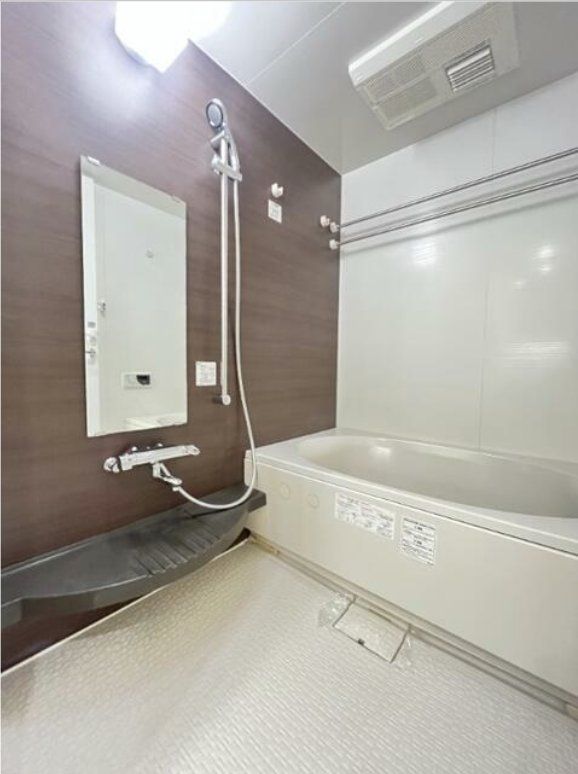バス・シャワールーム　バス