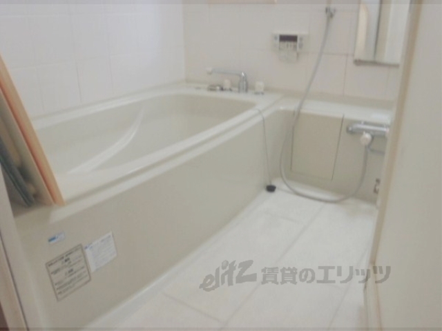 バス・シャワールーム　まだまだキレイなお風呂