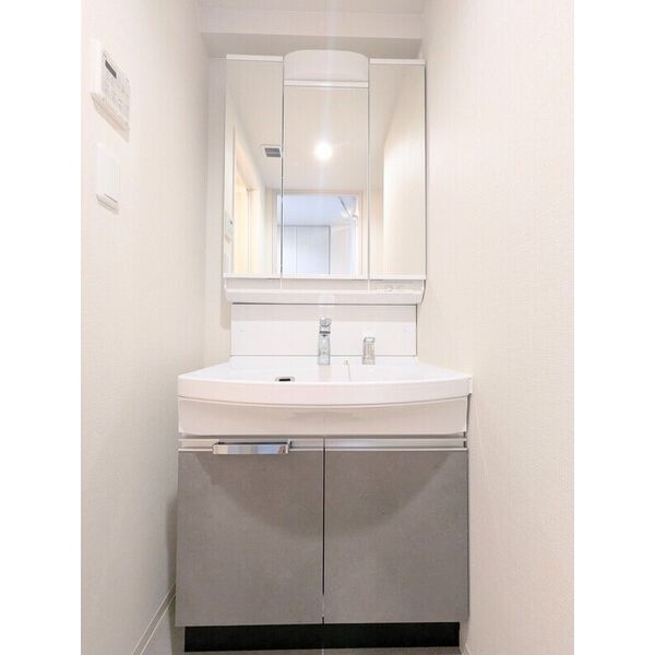 洗面設備　別室の参考写真です。※現況優先