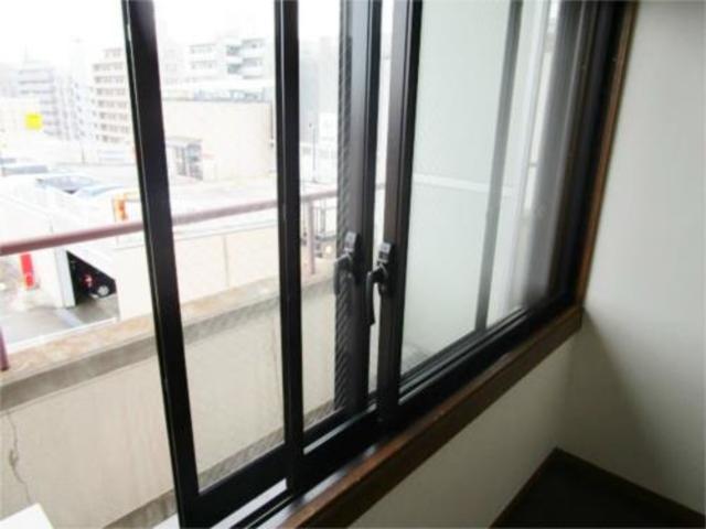 セキュリティ　２重サッシになってます