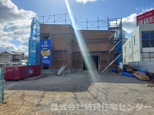 建物外観　建築中