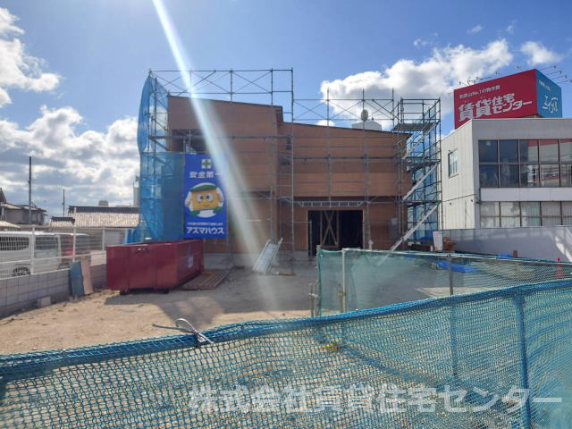 建物外観　建築中