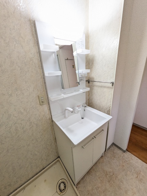 洗面設備　☆便利な独立洗面台☆