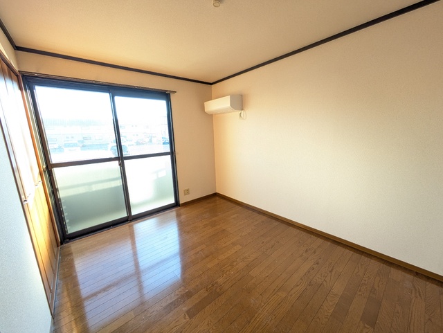 居室・リビング　☆南向きの室内☆