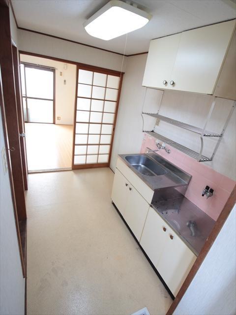 キッチン　松山市小坂　イレブンハイツ　キッチン