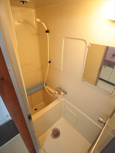 バス・シャワールーム　松山市小坂　イレブンハイツ　浴室