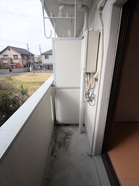 バルコニー　松山市小坂　イレブンハイツ　ベランダ