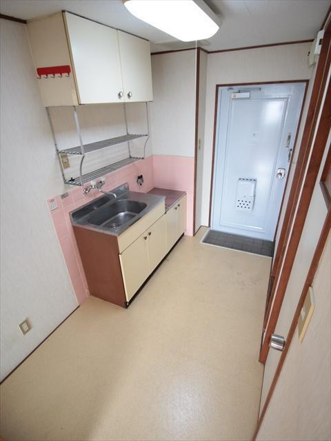 キッチン　松山市小坂　イレブンハイツ　キッチン