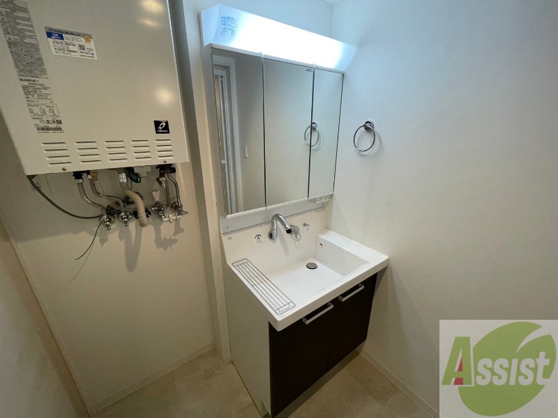 洗面設備　シャンプードレッサーで身支度もラクラクです！