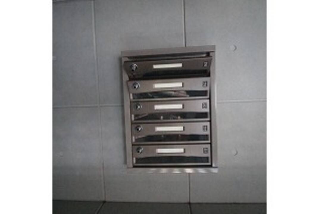 エントランス　メールBOX