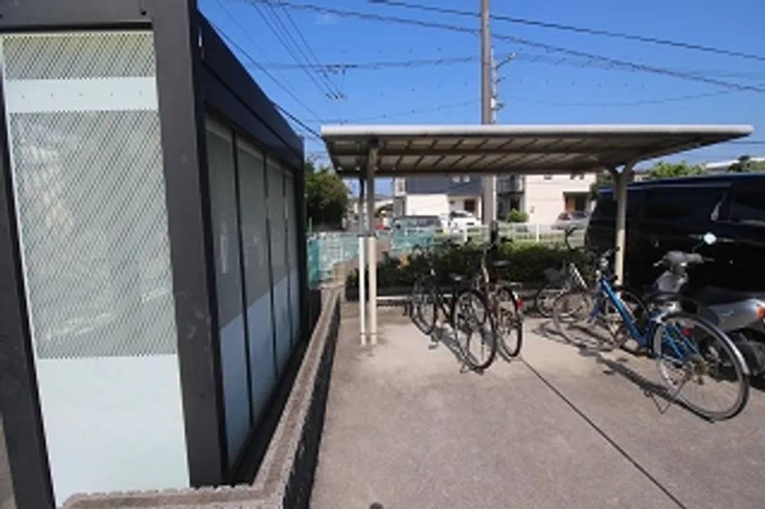 駐車場　駐輪場