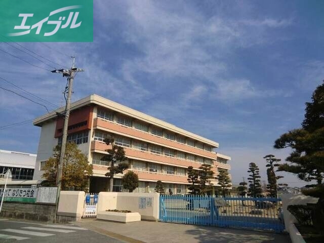 小学校　岡山市立御野小学校（小学校）まで626m