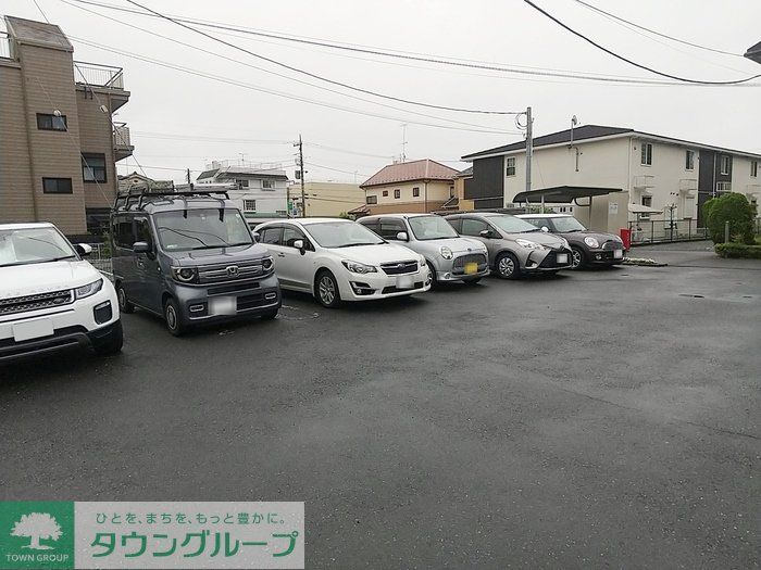 駐車場　駐車場