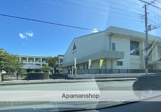 小学校　第二小学校（小学校）まで224m