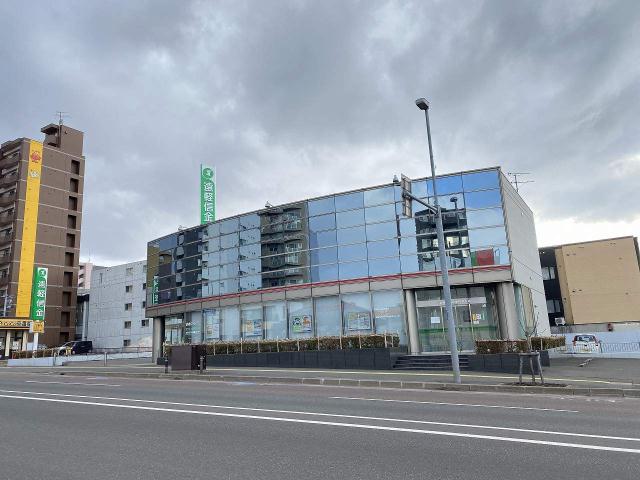 銀行　遠軽信用金庫月寒支店（銀行）まで138m