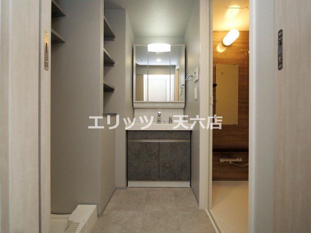 洗面設備　玄関