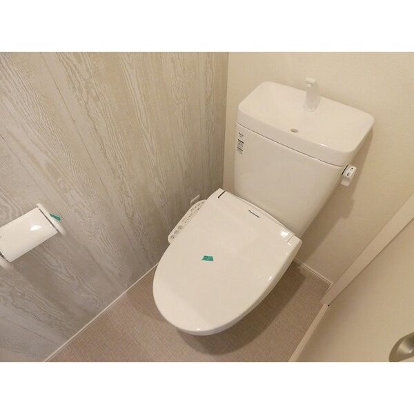 トイレ　※同社施工物件イメージ