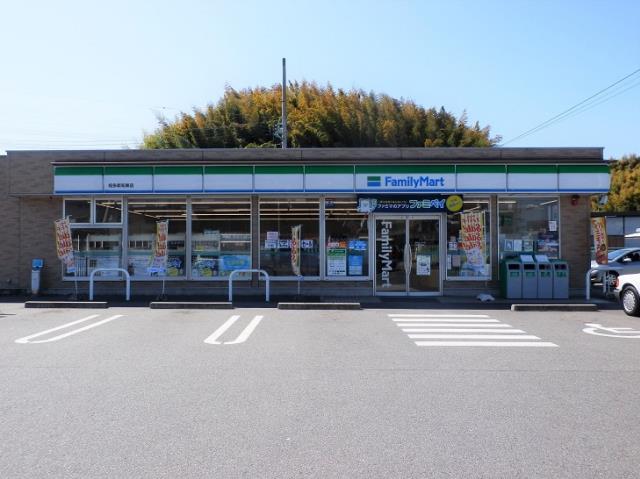 コンビニ　ファミリーマート知多新知東店（コンビニ）まで385m
